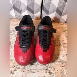 Boys’ Soccer & Football Cleats – EU 36 / US 4–4.5 – Excellent Condition Velcro